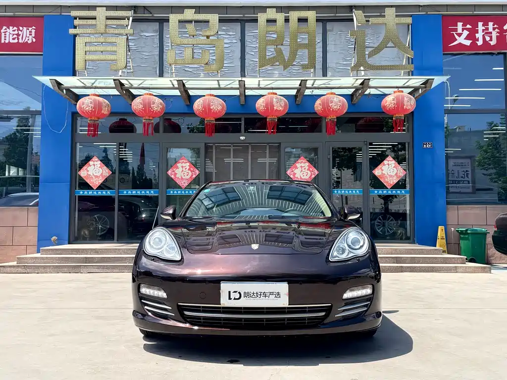 Porsche Panamera 2013 Panamera 4 Platinum Edition 3.6L