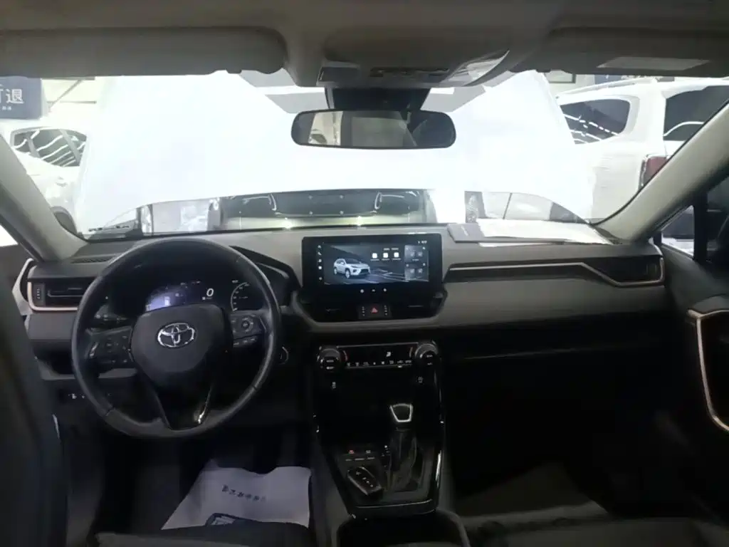 Toyota Wildlander — миниатюра 18