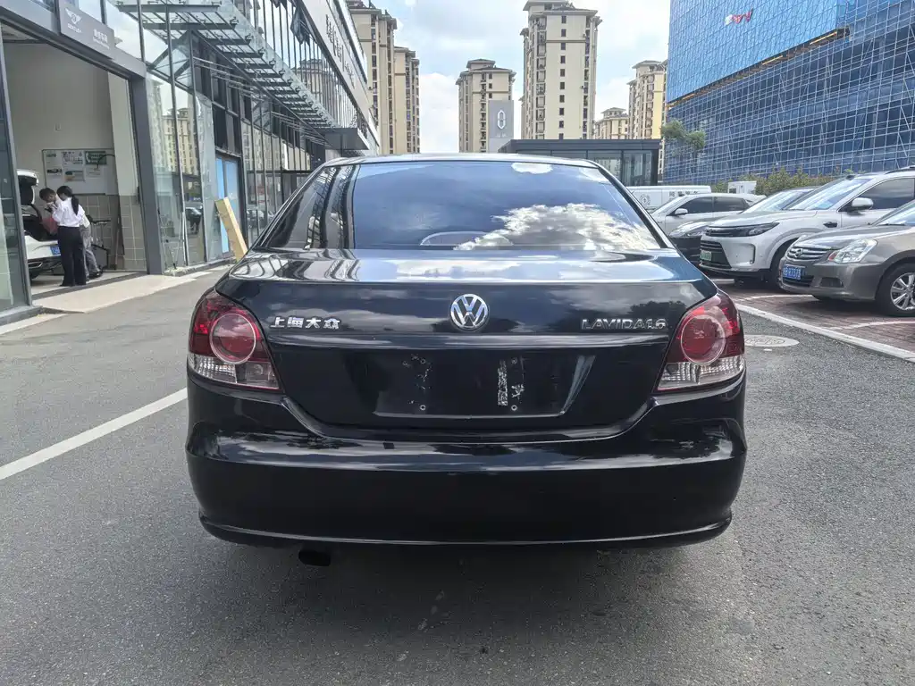 Volkswagen Lavida — миниатюра 9