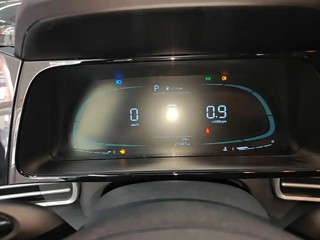 Hyundai Elantra — миниатюра 12