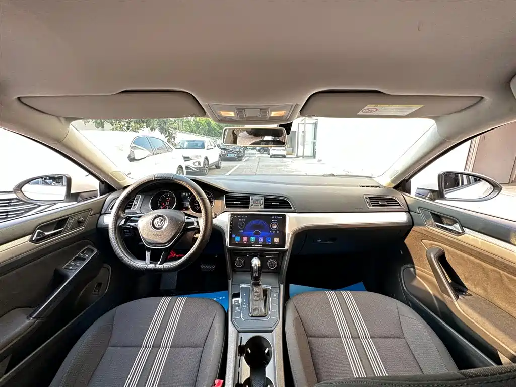 Volkswagen Lamando — миниатюра 7