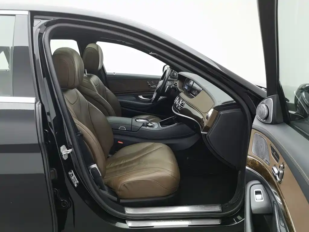 Mercedes-Benz S-Class — миниатюра 23