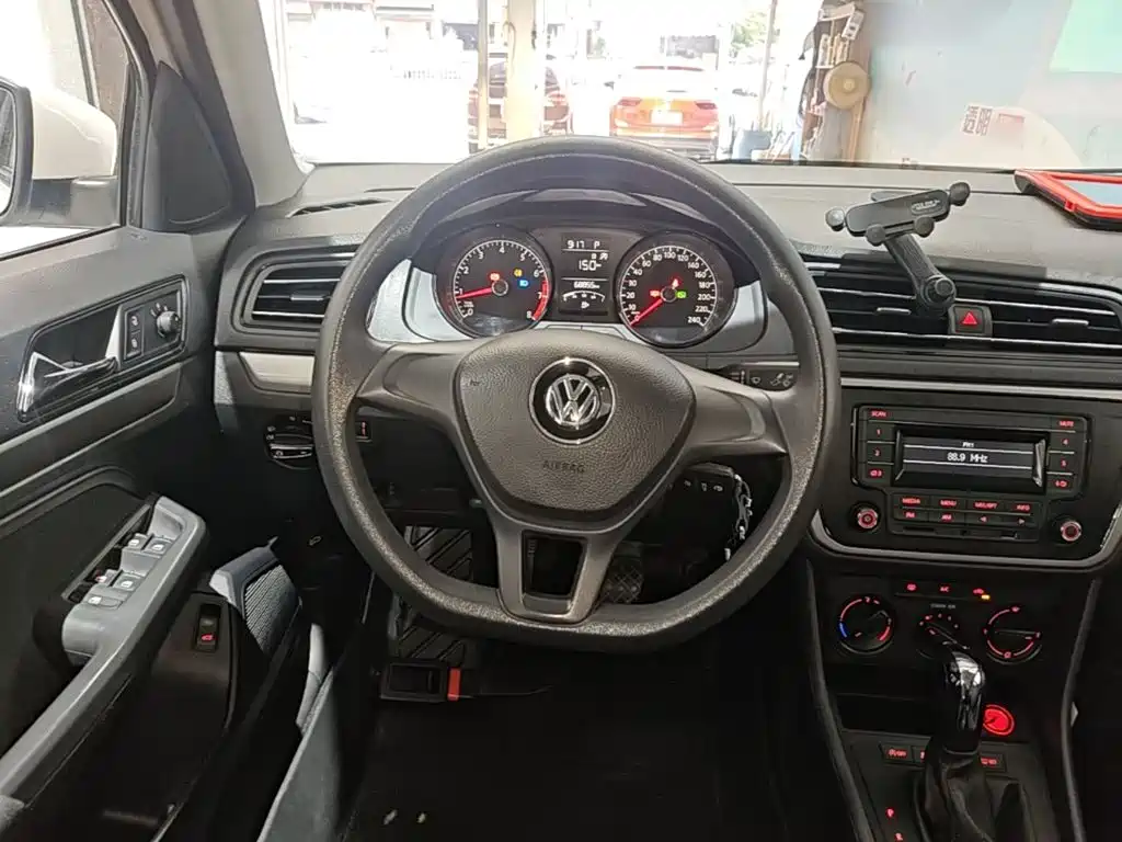 Volkswagen Lavida — миниатюра 11