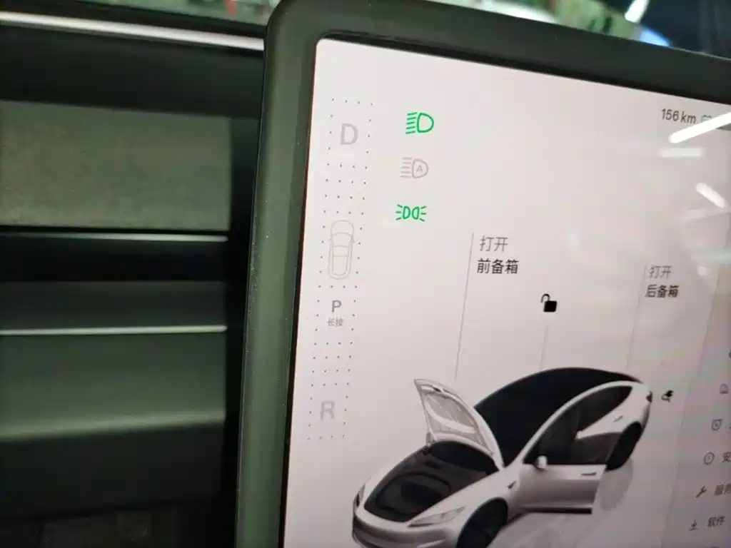 Tesla Model 3 — миниатюра 14