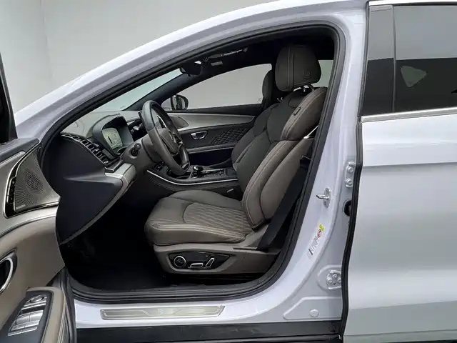 BYD Han — миниатюра 13