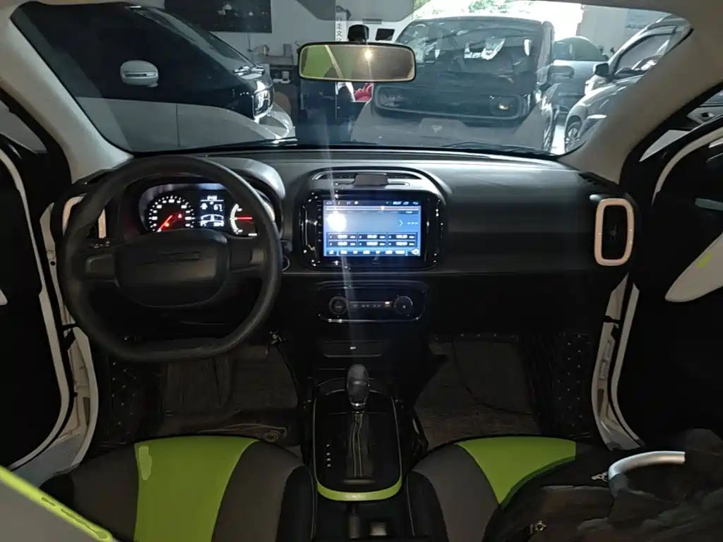 Roewe Clever — миниатюра 10