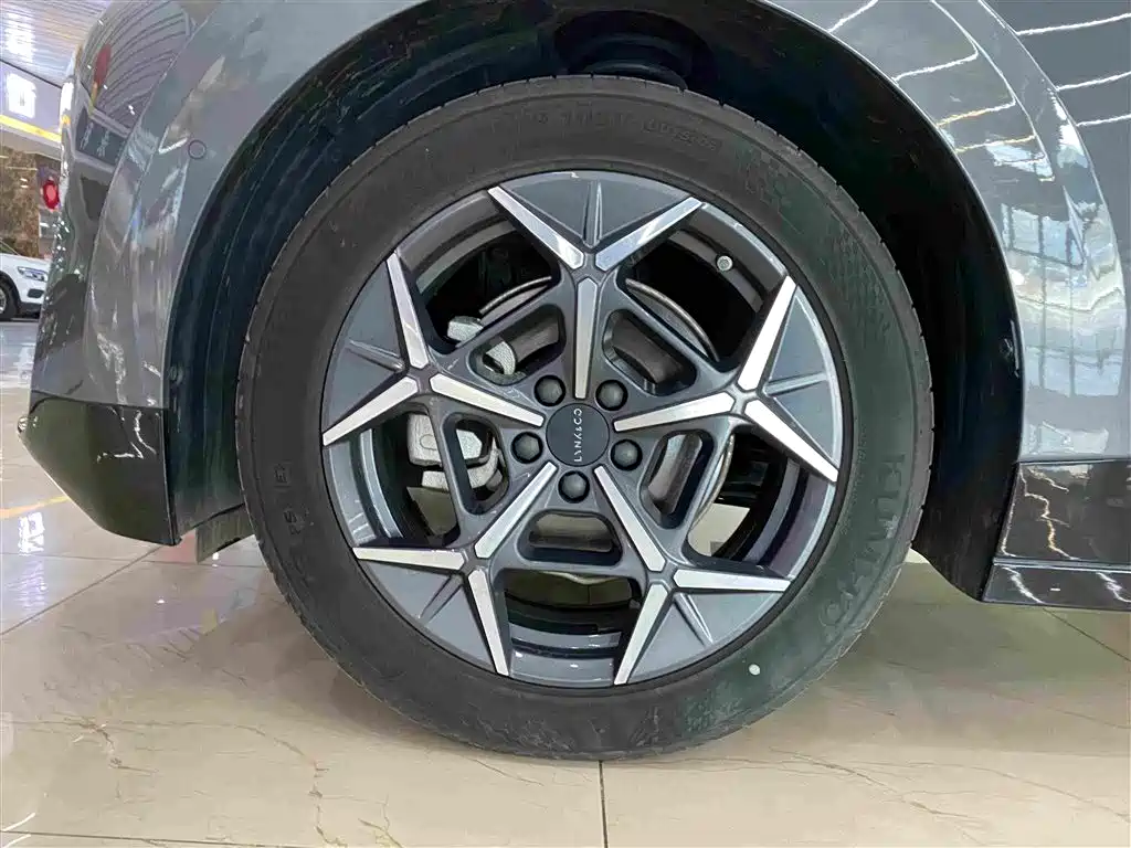 Lynk & Co Z20 — миниатюра 5