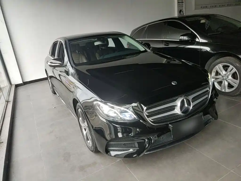 Mercedes-Benz E-Class — миниатюра 4