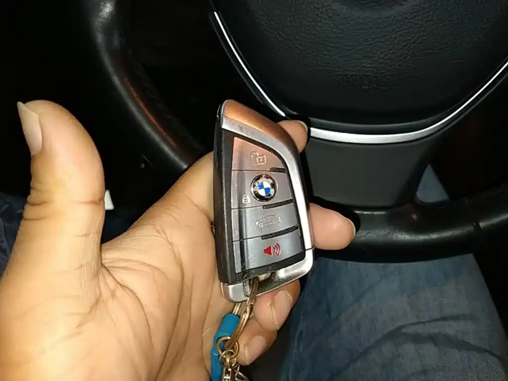 BMW 5 Series — миниатюра 9