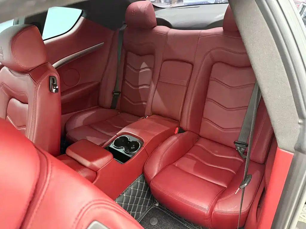 Maserati GranTurismo — миниатюра 19