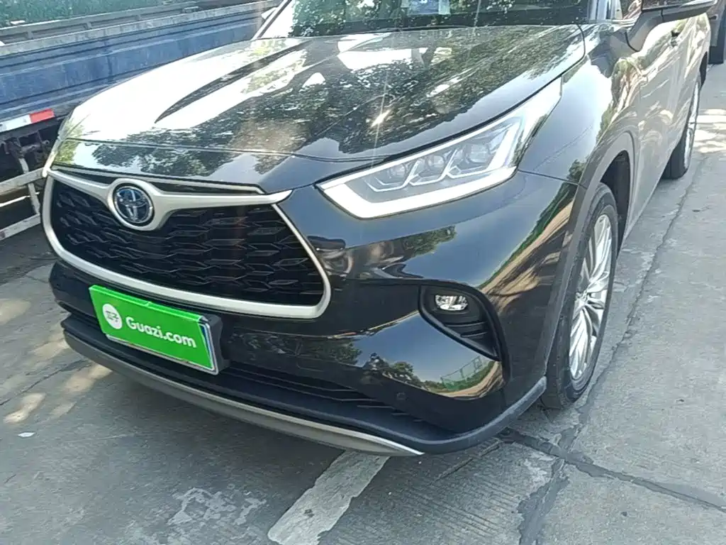 Toyota Highlander — миниатюра 24