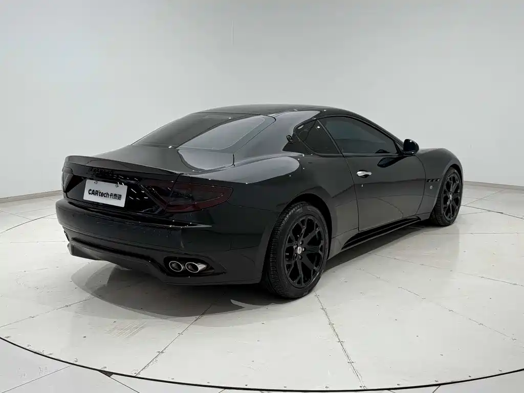 Maserati GranTurismo — миниатюра 25