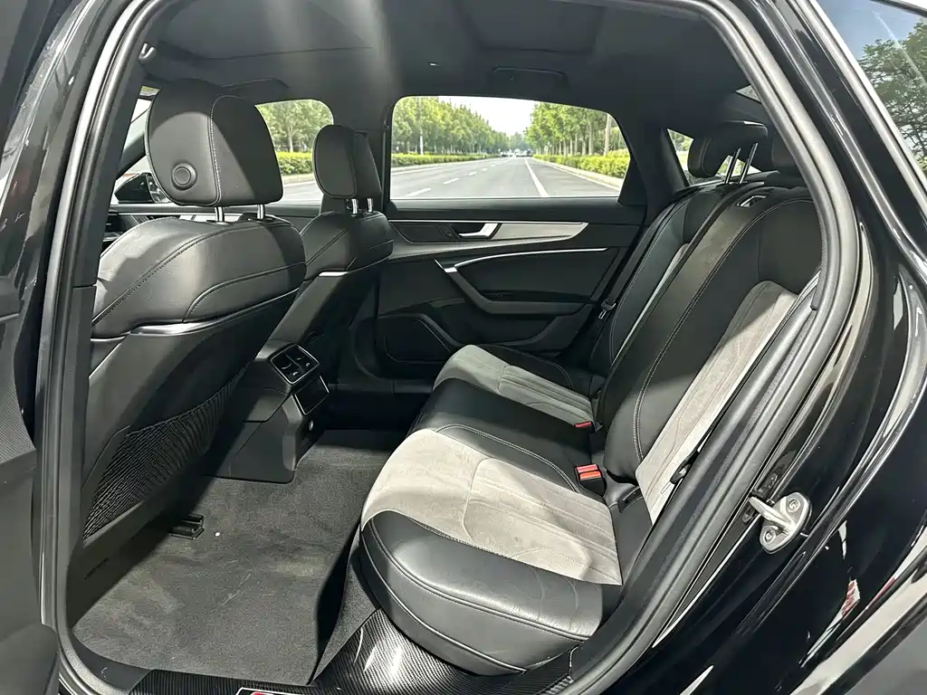 Audi A6L — миниатюра 9
