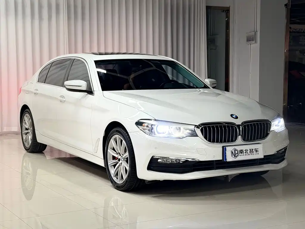 BMW 5 Series — миниатюра 3