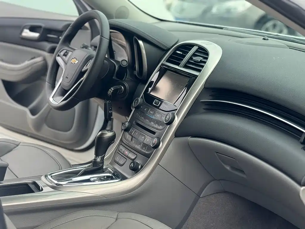 Chevrolet Malibu 2013 2.0L AT Luxury