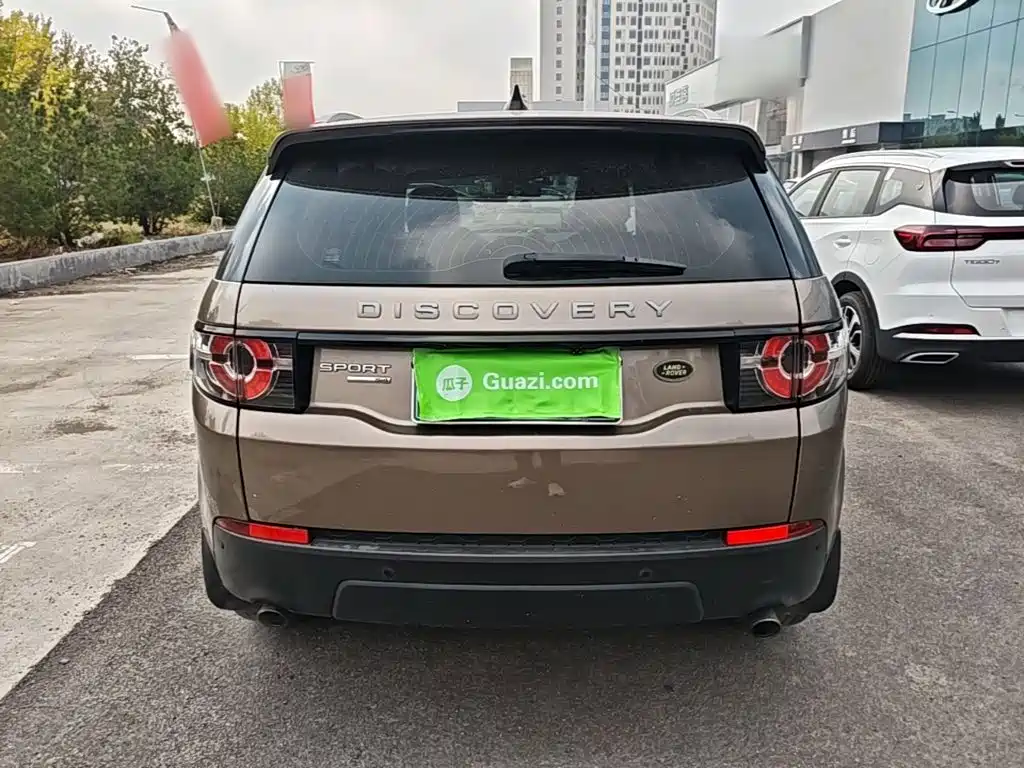 Land Rover Discovery Sport — миниатюра 6