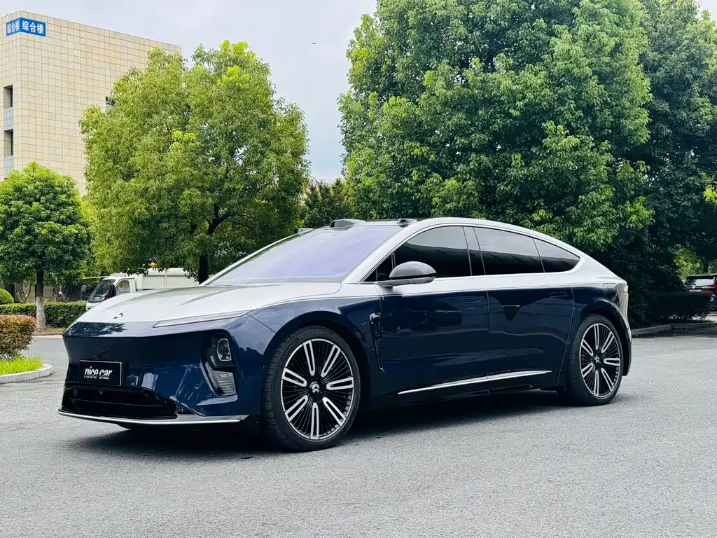 NIO ET9