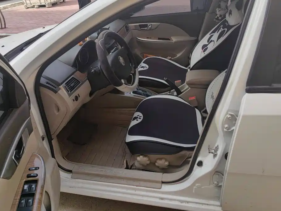 Buick Excelle — миниатюра 9
