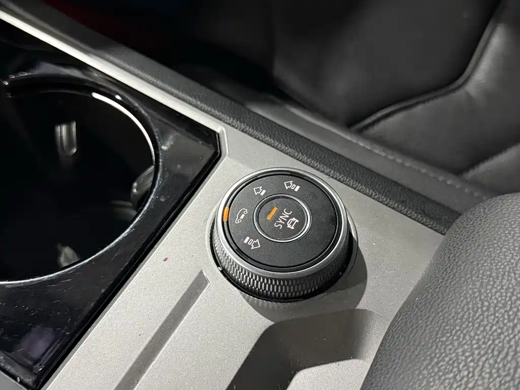Volkswagen Touareg 2020 3.0TSI VI