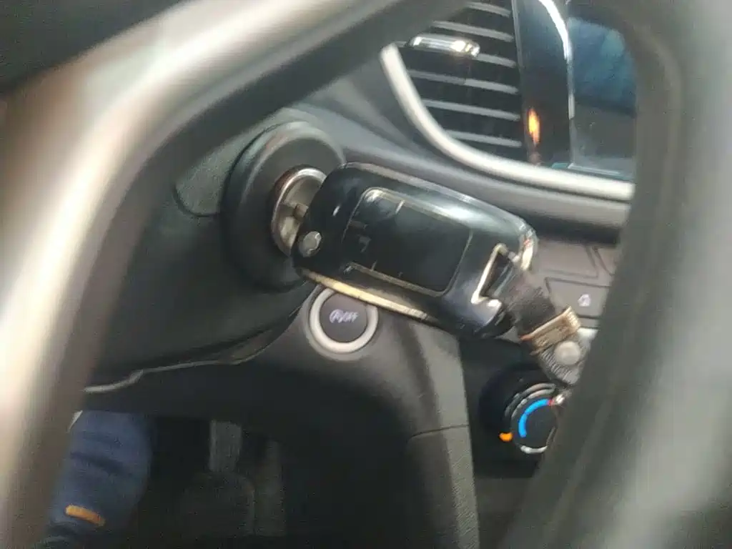 Buick Excelle — миниатюра 9