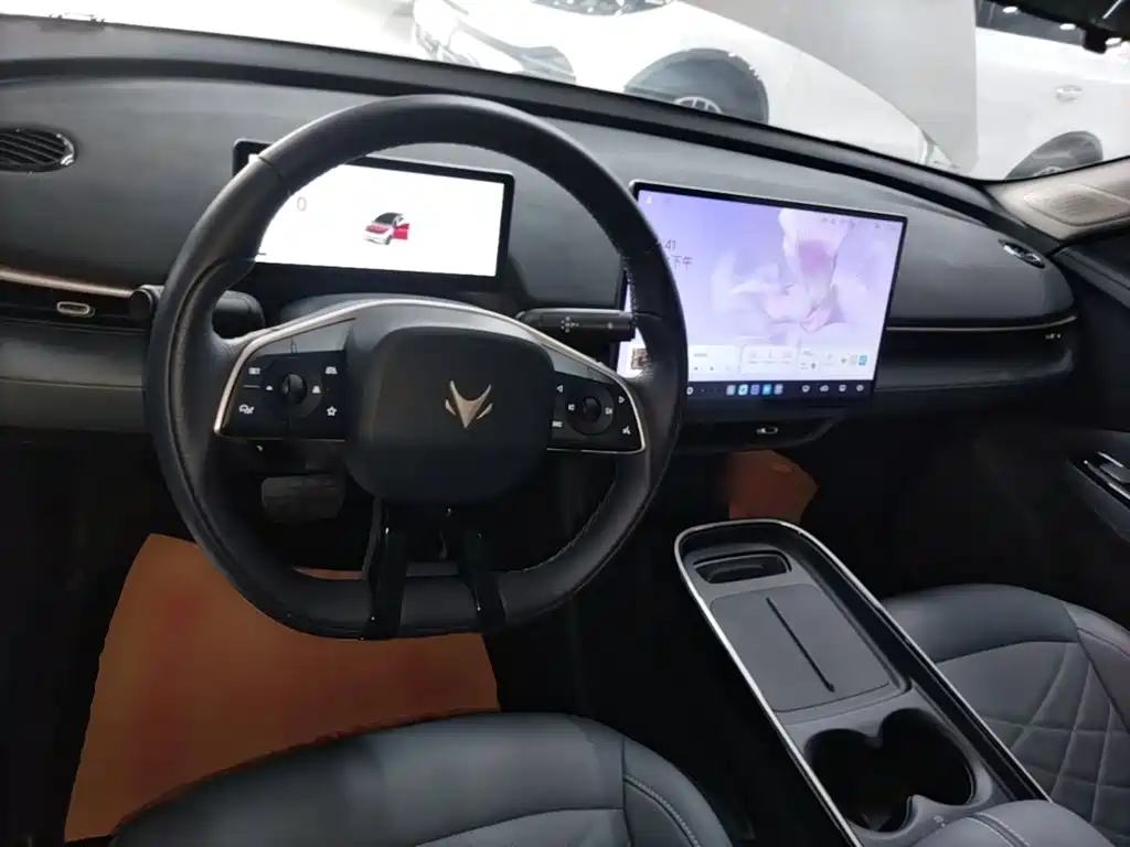 ARCFOX Beta T1 — миниатюра 10
