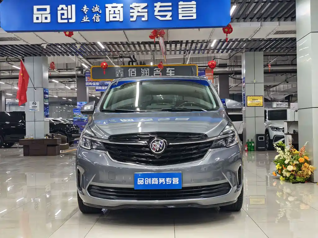 Buick GL8 — миниатюра 2