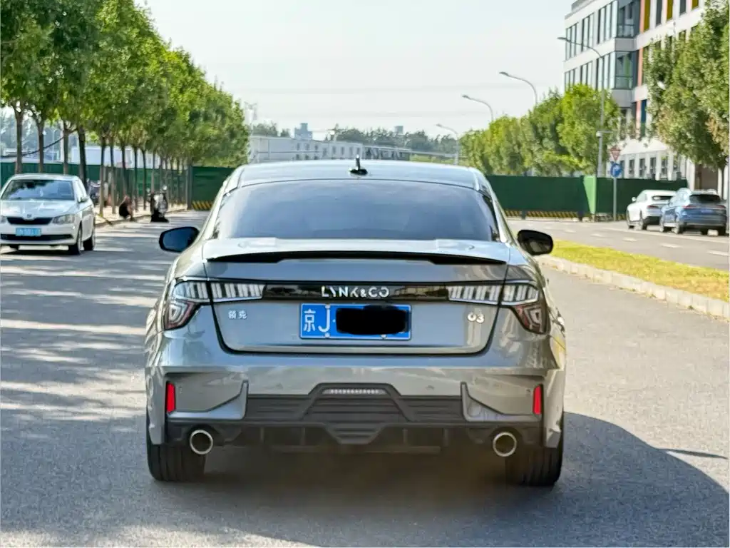 Lynk & Co 03 — миниатюра 6
