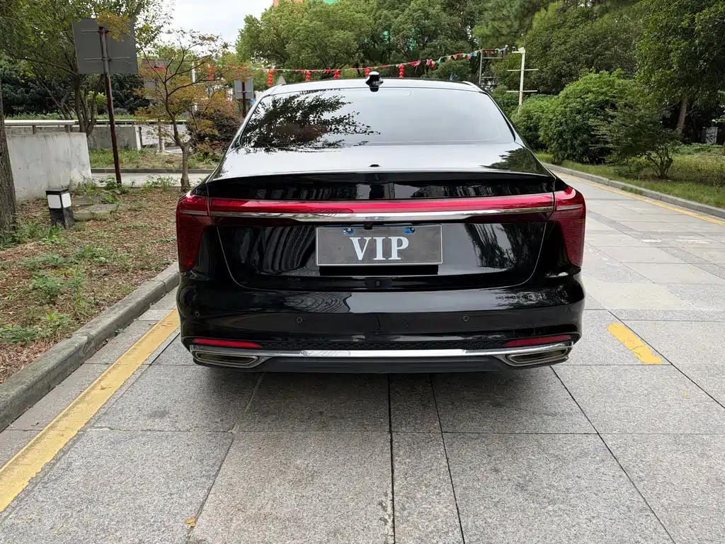 Hongqi Hongqi H5 — миниатюра 12