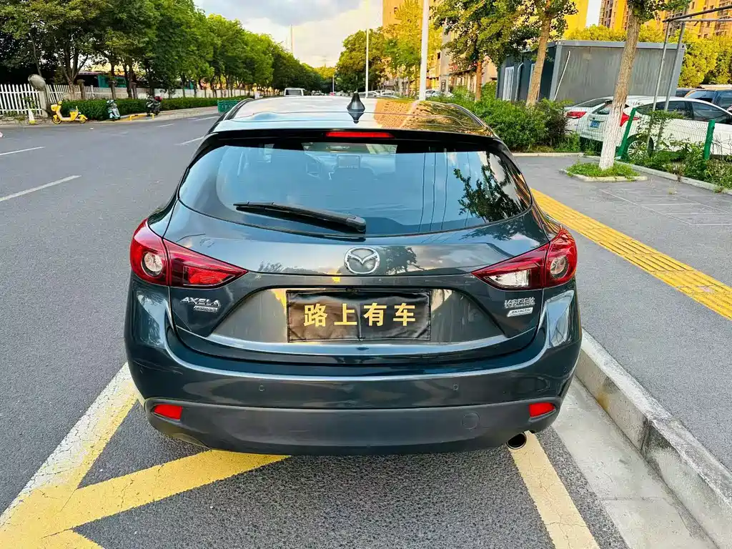 Mazda 3 Axela — миниатюра 5
