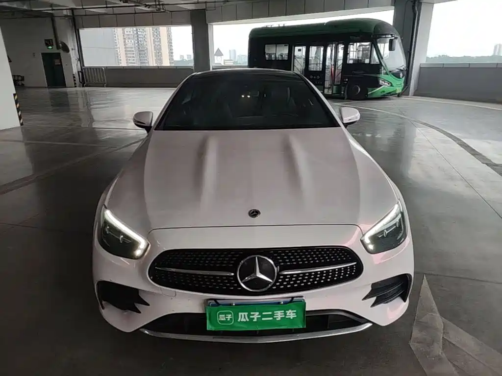 Mercedes-Benz E-Class (Import) — миниатюра 2