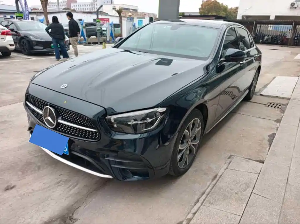 Mercedes-Benz E-Class 2023