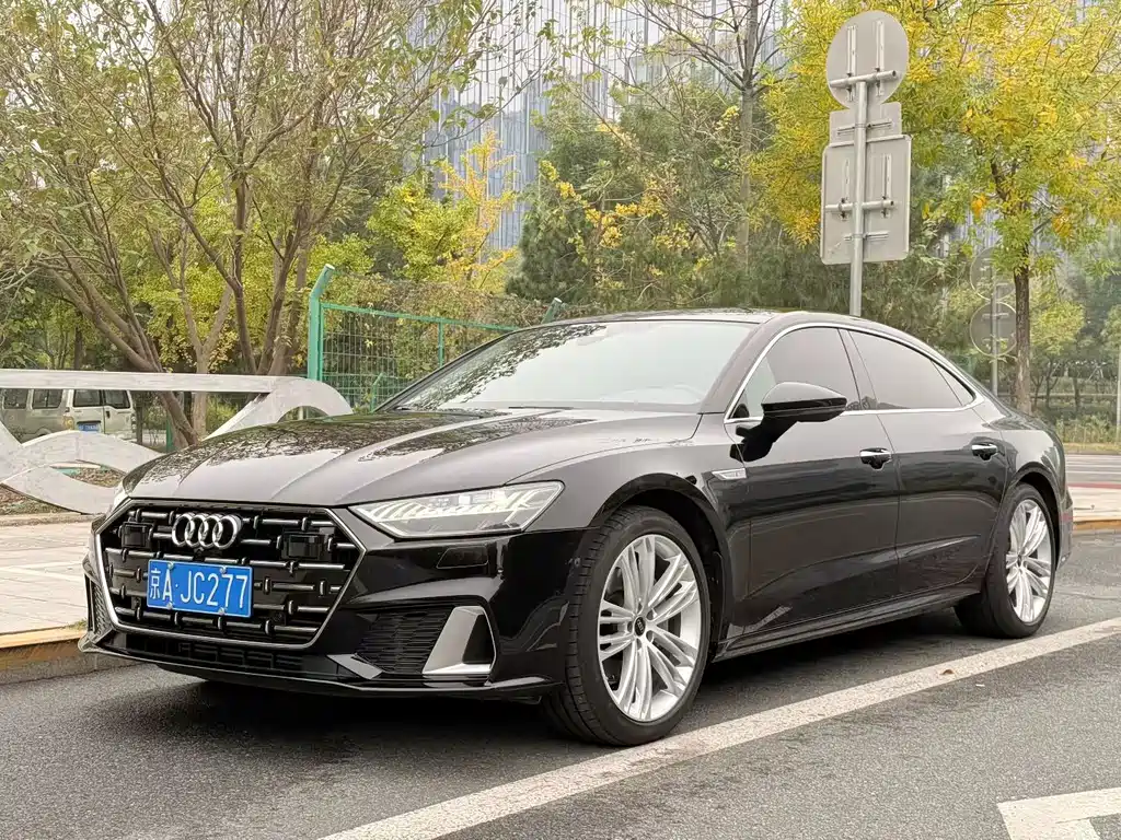 Audi A7L