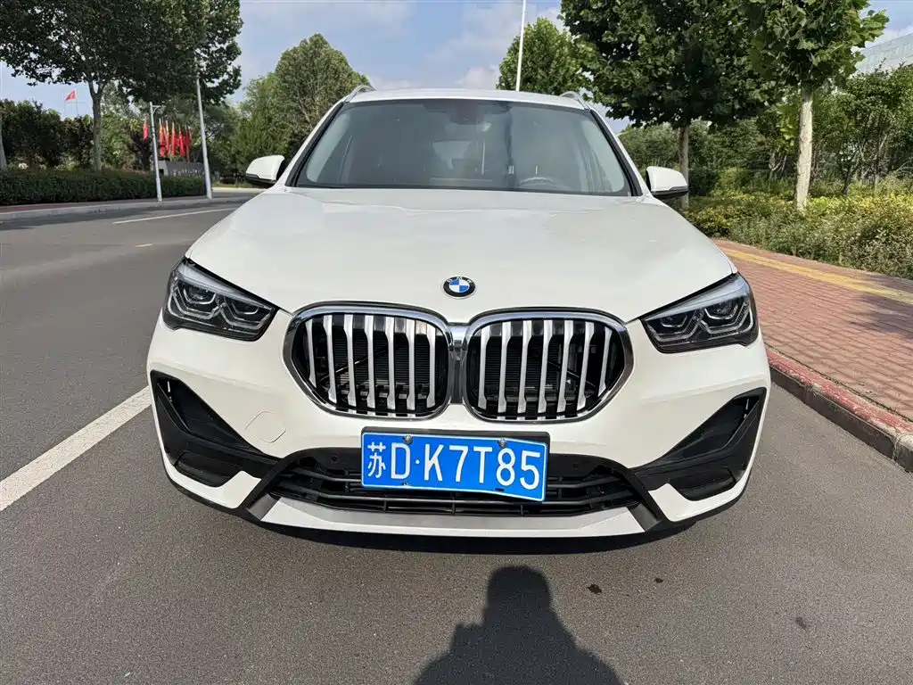 BMW X1 2022 sDrive25Li Lead