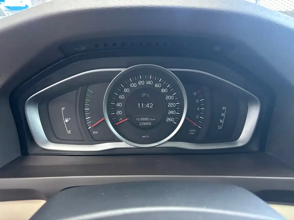 Volvo S60 — миниатюра 16