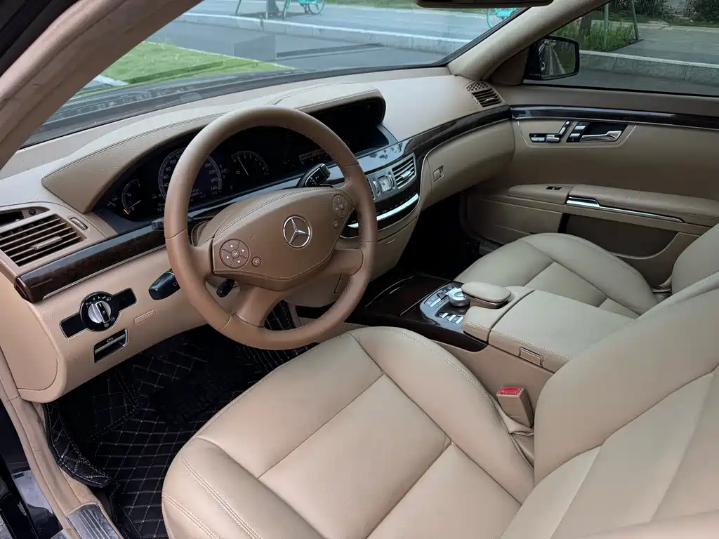 Mercedes-Benz S-Class S 2010 S 300 L Luxury