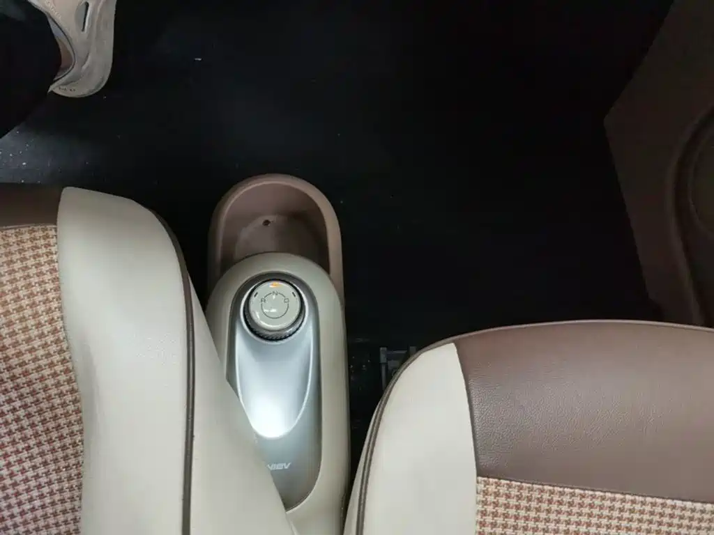 Wuling MINIEV — миниатюра 14