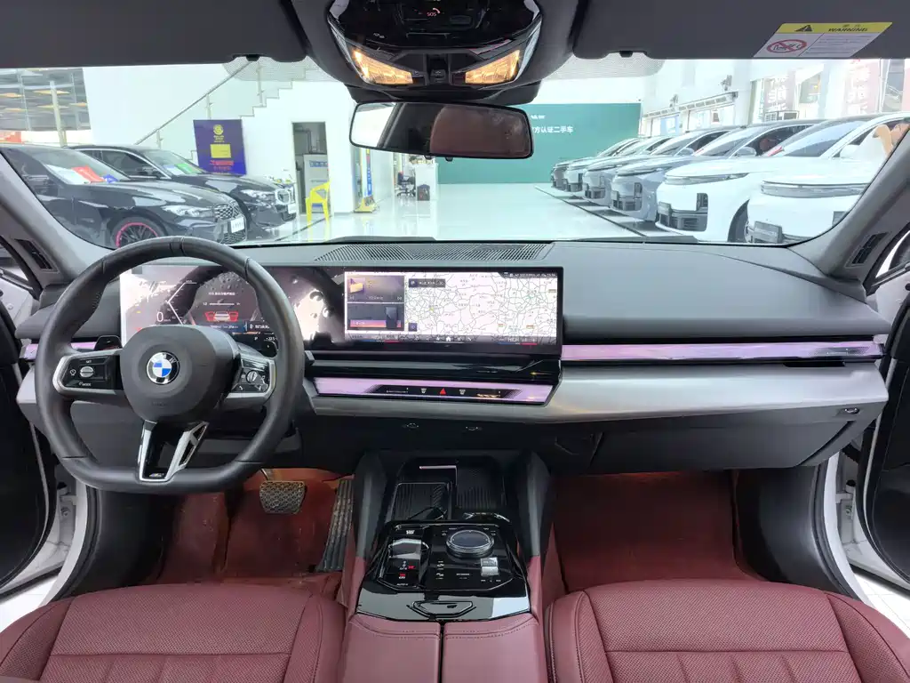 BMW 5 Series — миниатюра 7