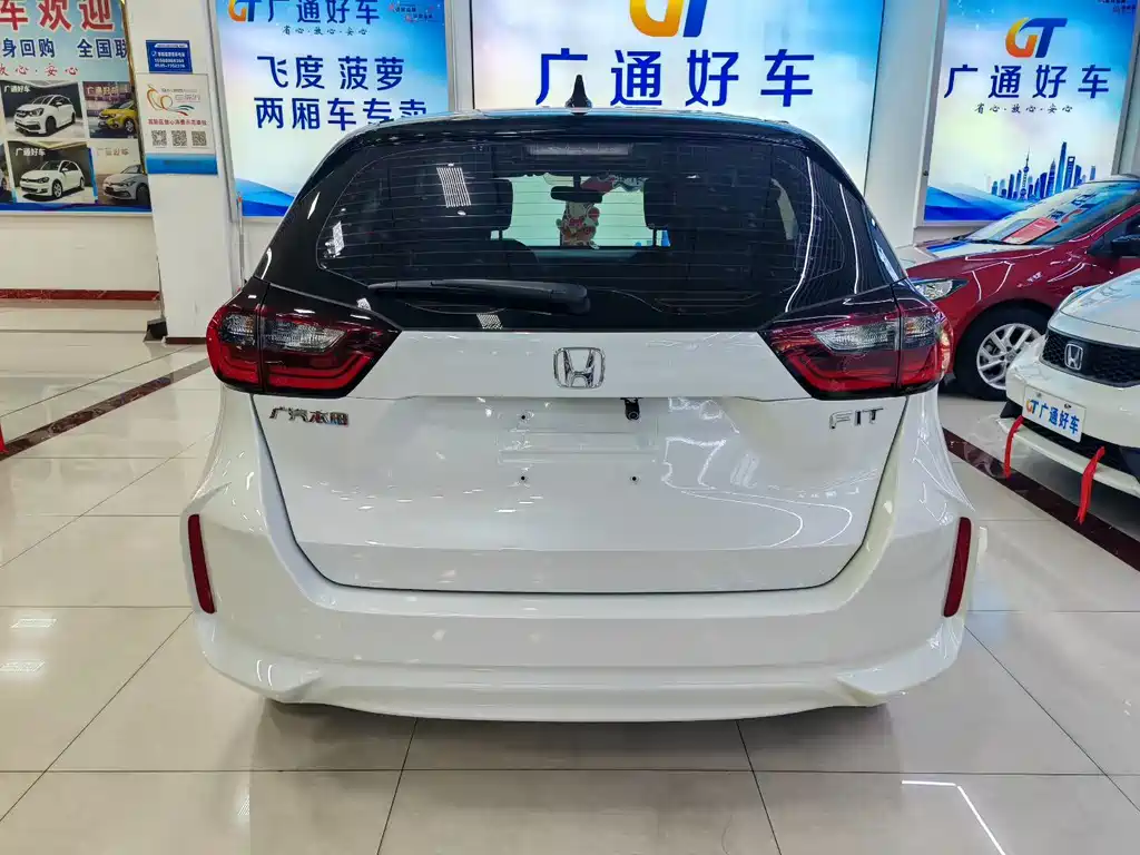 Honda Fit — миниатюра 9