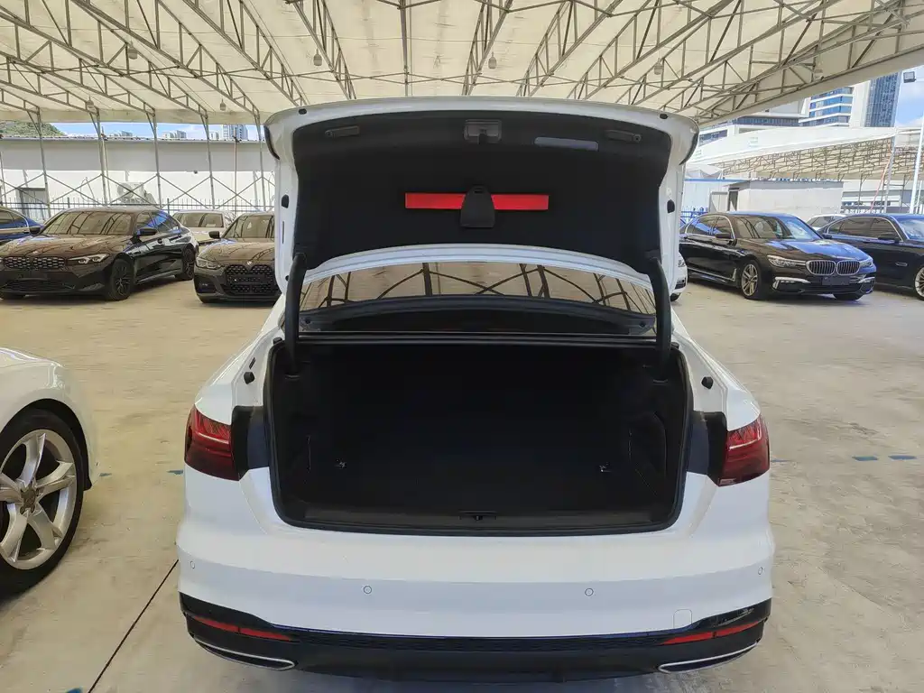 Audi A4L — миниатюра 16