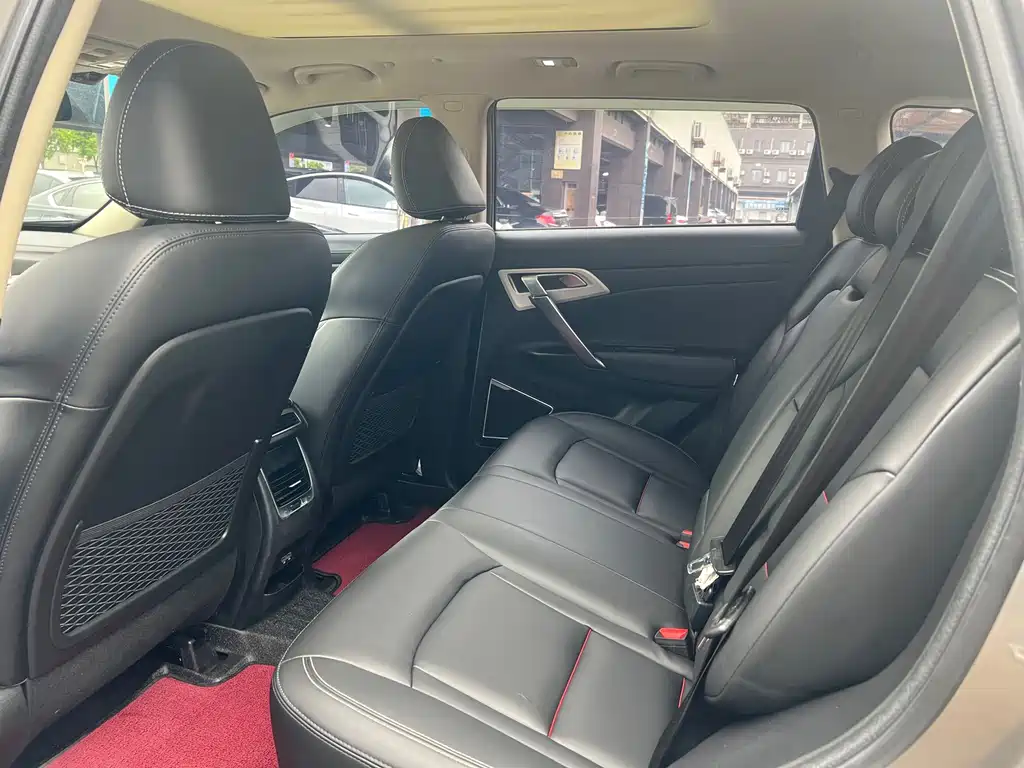 Geely Boyue — миниатюра 6