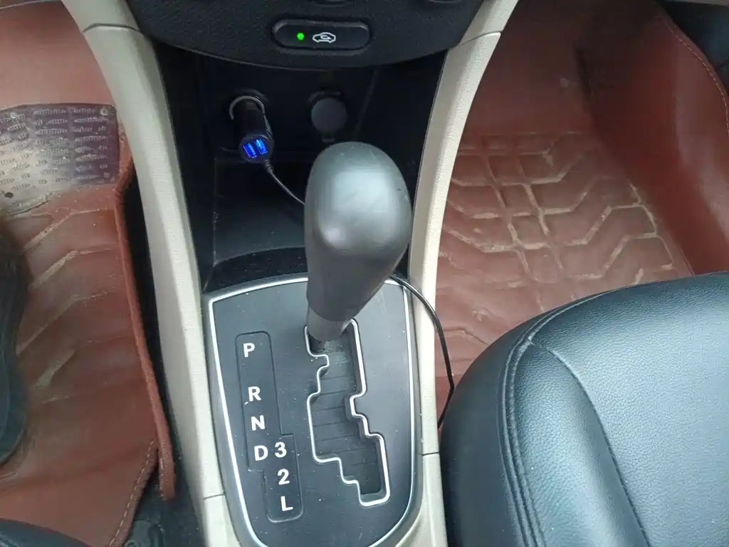 Hyundai Verna — миниатюра 10