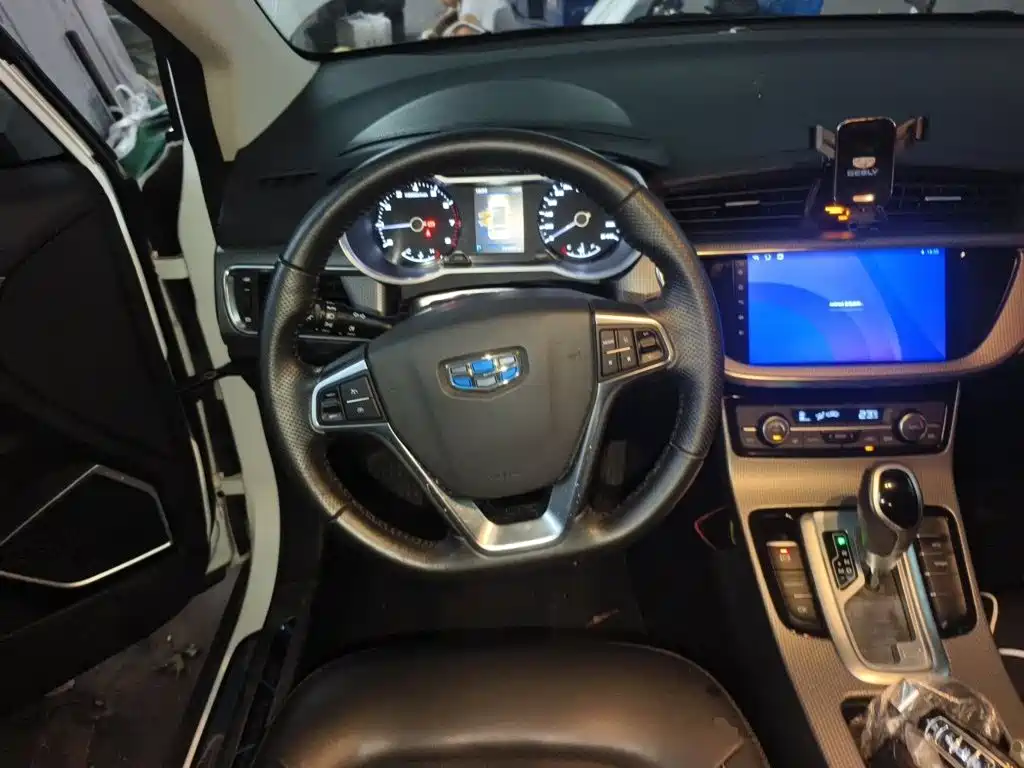 Geely Emgrand GS — миниатюра 6