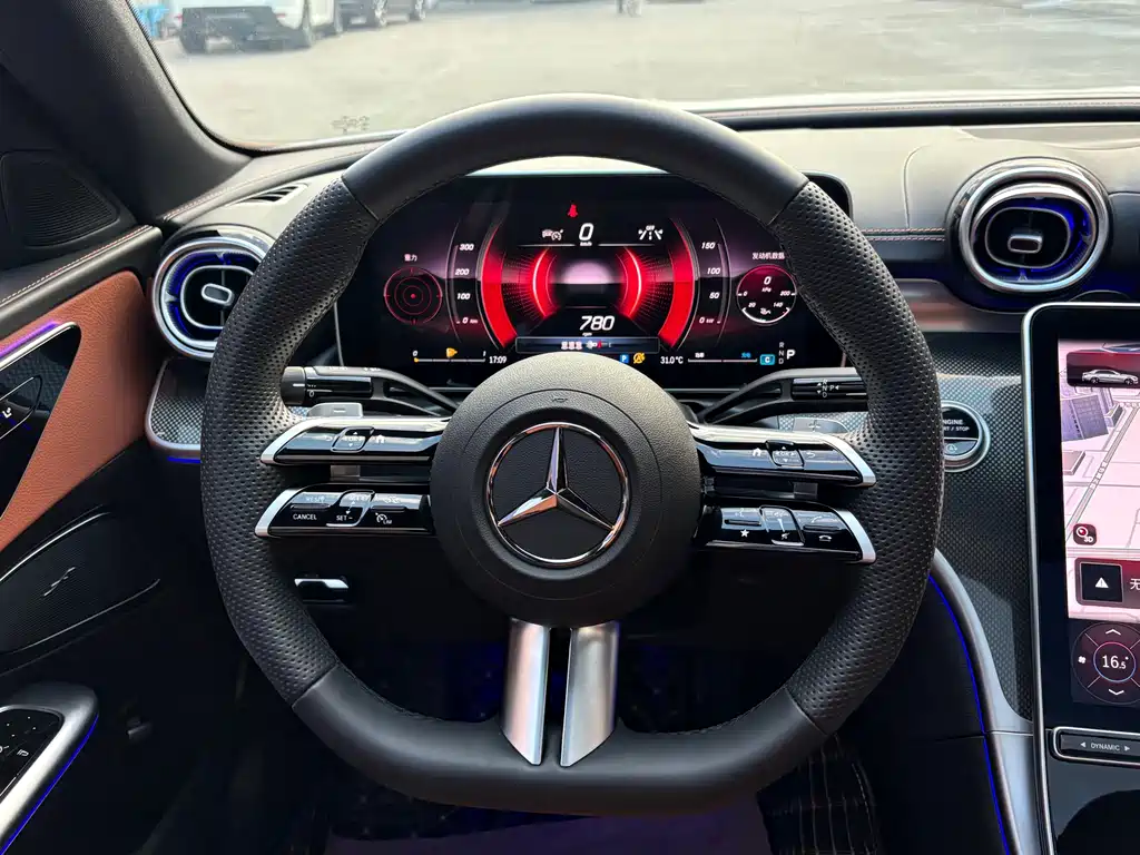 Mercedes-Benz C-Class — миниатюра 10