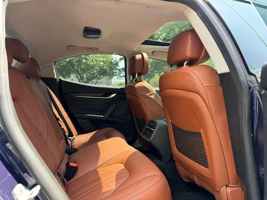 Maserati Ghibli — миниатюра 9