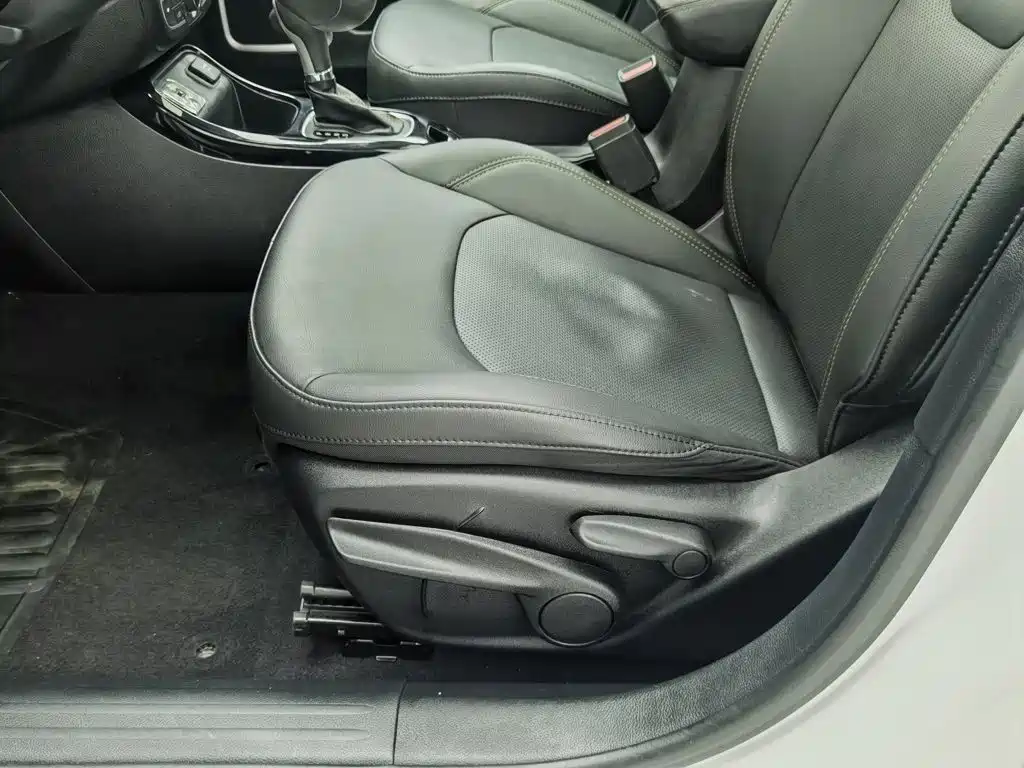 Jeep Compass — миниатюра 20