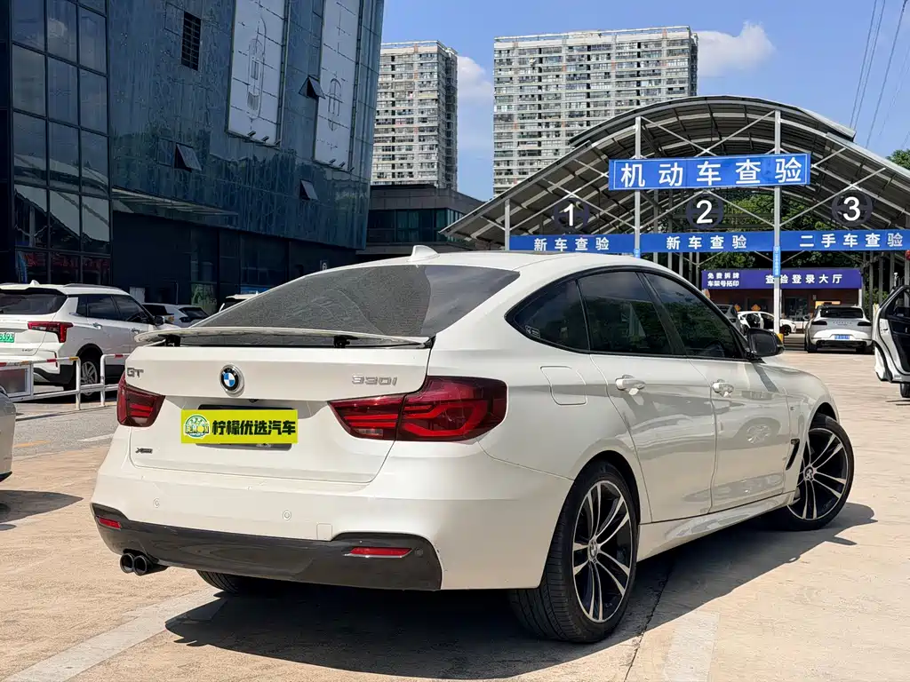 BMW 3 Series GT — миниатюра 5