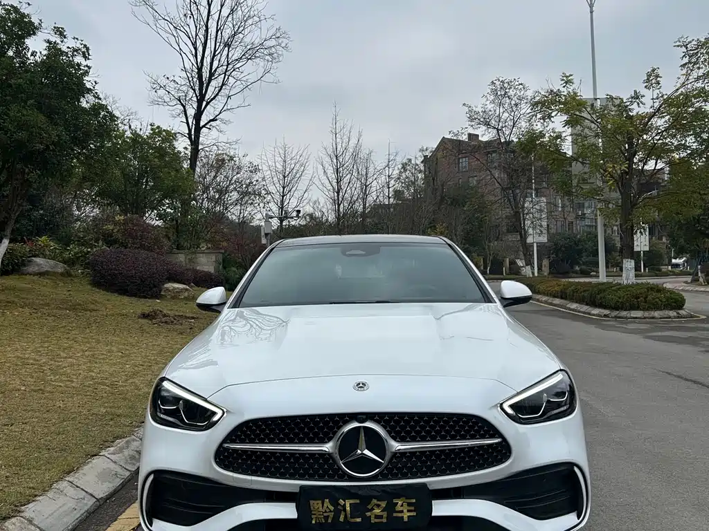 Mercedes-Benz C-Class 2025