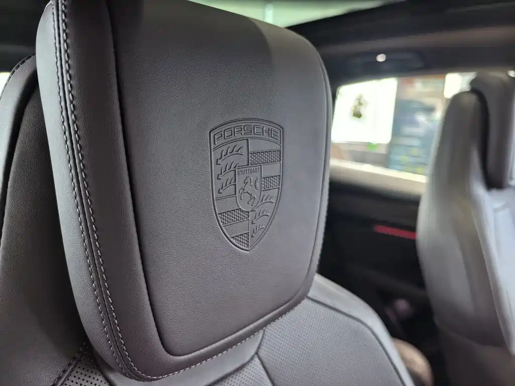Porsche Macan — миниатюра 10