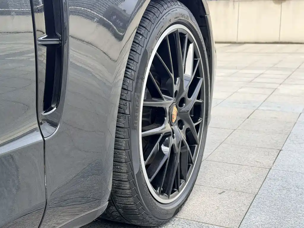 Porsche Panamera — миниатюра 8