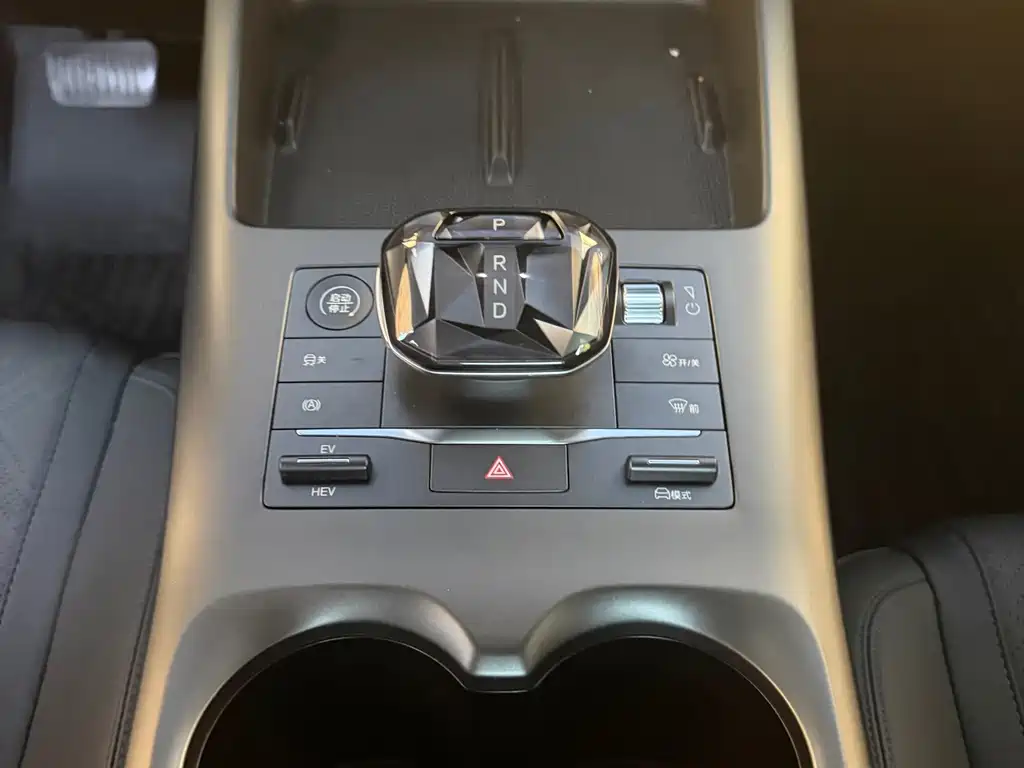 BYD Qin PLUS — миниатюра 9